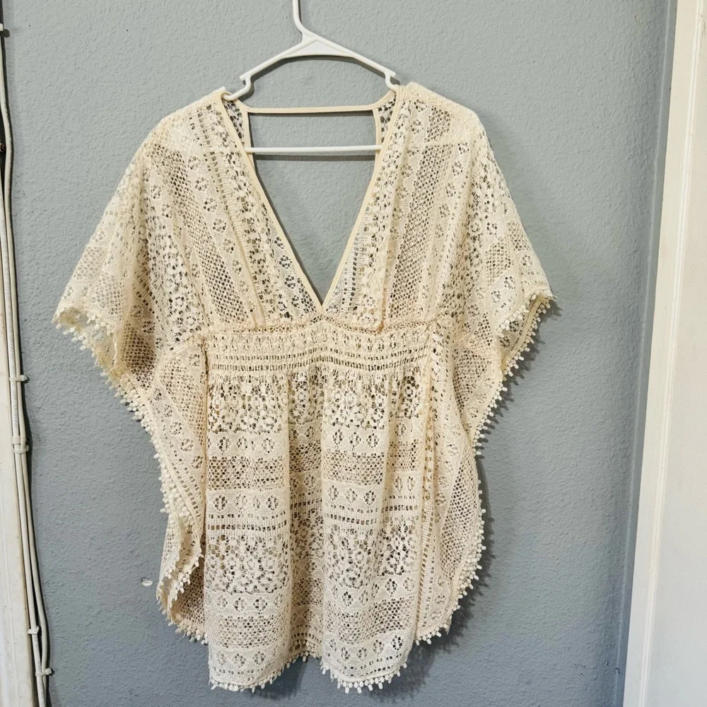 Xhilaration Women Bohemian Cream‎ V-Neck Lace Swim Cover Up Top Sz M
